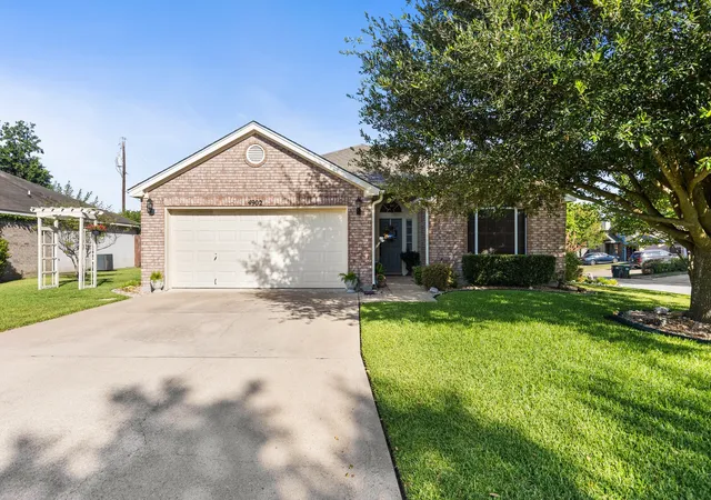 Photo 2 of Single family home for sale at 4902 J I Bruce Dr, Temple, TX 76502 | MLS# 21339632 | Listing updated on 2026-07-24