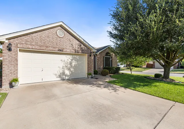 Photo 3 of Single family home for sale at 4902 J I Bruce Dr, Temple, TX 76502 | MLS# 21339632 | Listing updated on 2026-07-24