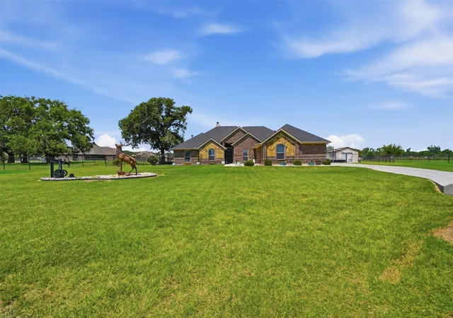 Photo 1 of Single family home for sale at 205 Lavender Ct, Springtown, TX 76082 | MLS# 21338760 | Listing updated on 2026-10-06