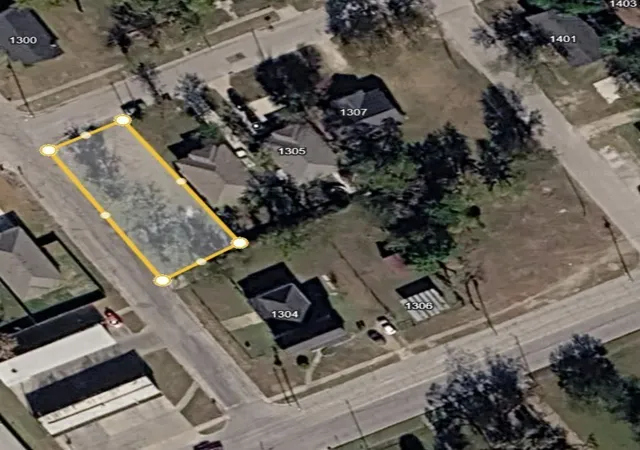 Photo 9 of Land for sale at 1301 E 6th Ave, Corsicana, TX 75110 | MLS# 21339476 | Listing updated on 2026-07-24