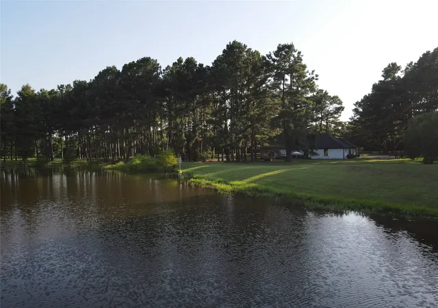 Photo 3 of Single family home for sale at 1109 Robbins Rd, Athens, TX 75751 | MLS# 21337614 | Listing updated on 2026-08-26