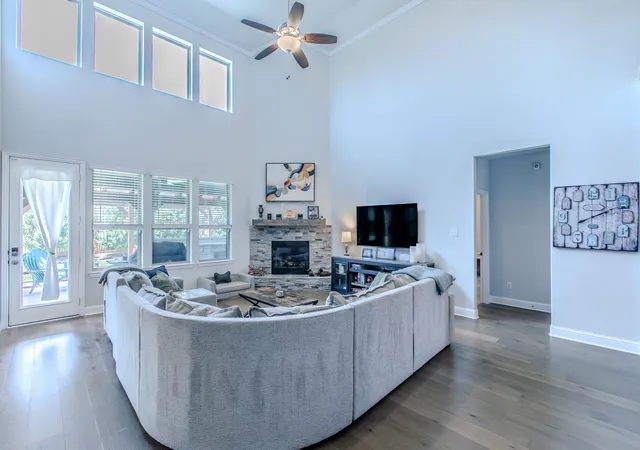Photo 2 of Single family home for sale at 272 Big Creek Loop, Hewitt, TX 76643 | MLS# 21339675 | Listing updated on 2026-09-22