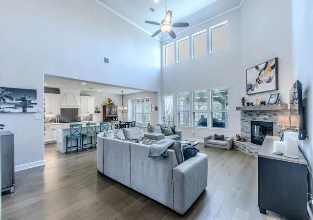 Photo 3 of Single family home for sale at 272 Big Creek Loop, Hewitt, TX 76643 | MLS# 21339675 | Listing updated on 2026-09-22