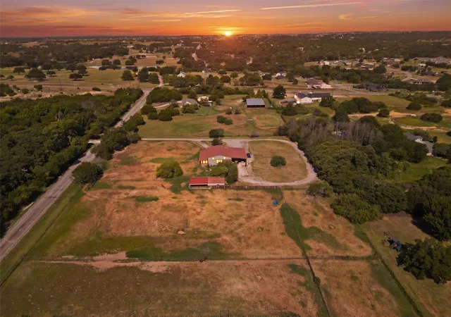 Photo 2 of Single family home for sale at 3790 Zion Hill Loop, Weatherford, TX 76088 | MLS# 21339363 | Listing updated on 2026-08-31