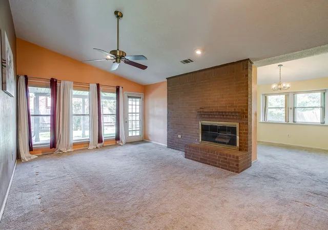 Photo 4 of Sale Pending at 5419 Barcelona Dr, Garland, TX 75043 | MLS# 21338716 | Listing updated on 2026-08-03