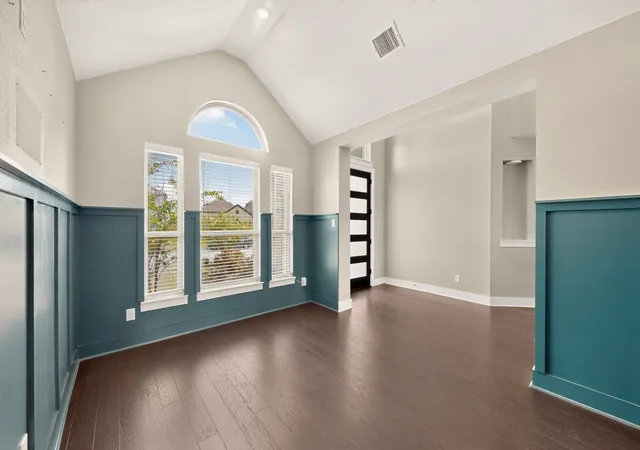 Photo 4 of Single family home for sale at 1809 Rustic Vine Rd, Mesquite, TX 75181 | MLS# 21339999 | Listing updated on 2026-09-01