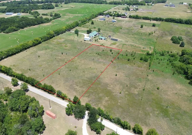 Photo 1 of Land for sale at Na Gordon Rd, Whitewright, TX 75491 | MLS# 21339989 | Listing updated on 2026-07-24