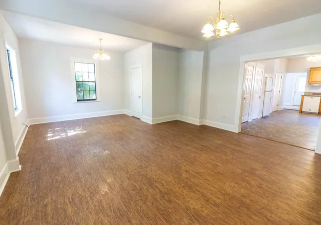 Photo 4 of Single family home for sale at 801 S Sutton St, Mabank, TX 75147 | MLS# 21337631 | Listing updated on 2026-09-15