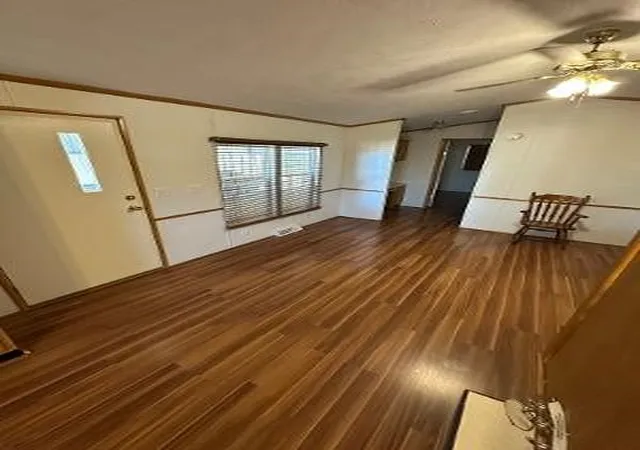 Photo 4 of Single family home for sale at 117 Alfa Dr, Whitney, TX 76692 | MLS# 21340026 | Listing updated on 2026-07-24
