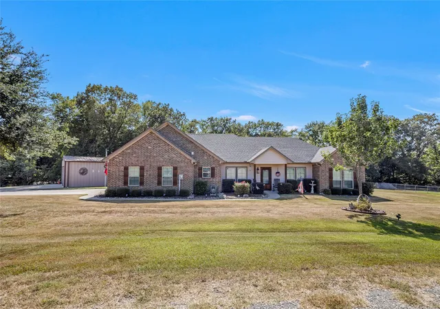 Photo 1 of Sale Pending at 530 Rs County Road 4269, Emory, TX 75440 | MLS# 21339460 | Listing updated on 2026-10-02