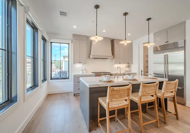 Photo 3 of Condo for sale at 4114 Emerson Ave #4, Dallas, TX 75205 | MLS# 21333562 | Listing updated on 2026-08-05