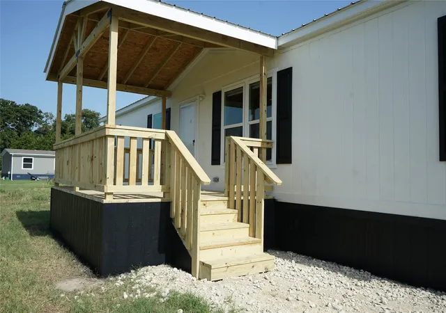 Photo 3 of Sale Pending at 2618 County Road 199, Kaufman, TX 75142 | MLS# 21337001 | Listing updated on 2026-08-30