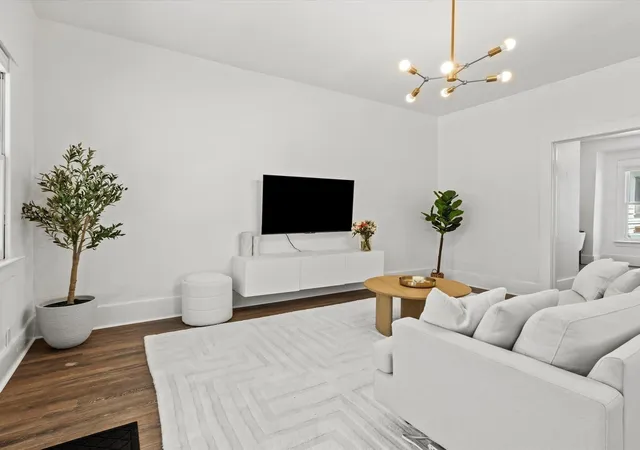 4th image of 5617 Victor St, Dallas, TX 75214 | MLS# 21340105