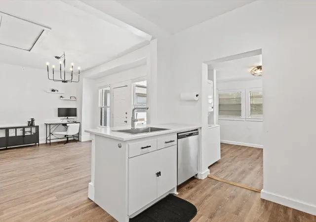 8th image of 5617 Victor St, Dallas, TX 75214 | MLS# 21340105