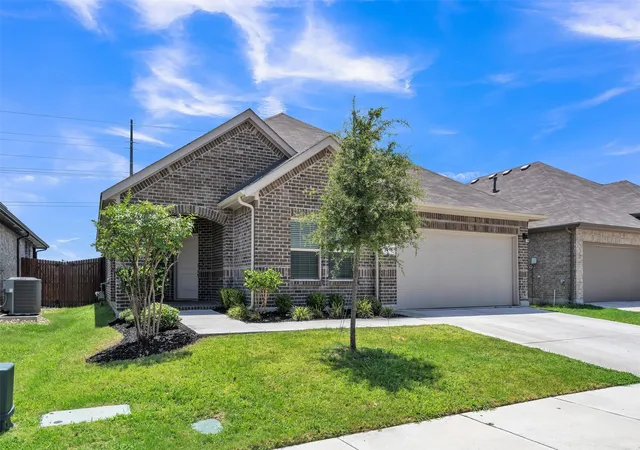 Photo 1 of Single family home for sale at 1016 Kirkham Wy, Justin, TX 76247 | MLS# 21317840 | Listing updated on 2026-09-20