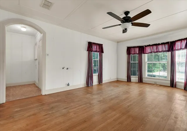 Photo 3 of Single family home for sale at 1411 Main St, Denison, TX 75020 | MLS# 21337830 | Listing updated on 2026-09-25