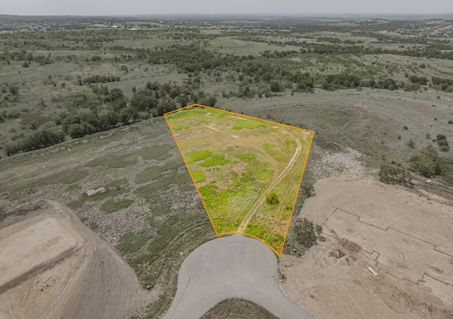 Photo 2 of Sale Pending at 960 San Jacinto Dr, Aledo, TX 76008 | MLS# 21340162 | Listing updated on 2026-09-22
