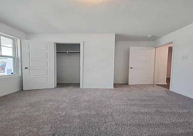 Photo 4 of Sale Pending at 633 Quail Meadows Dr, Cleburne, TX 76031 | MLS# 21340194 | Listing updated on 2026-08-29