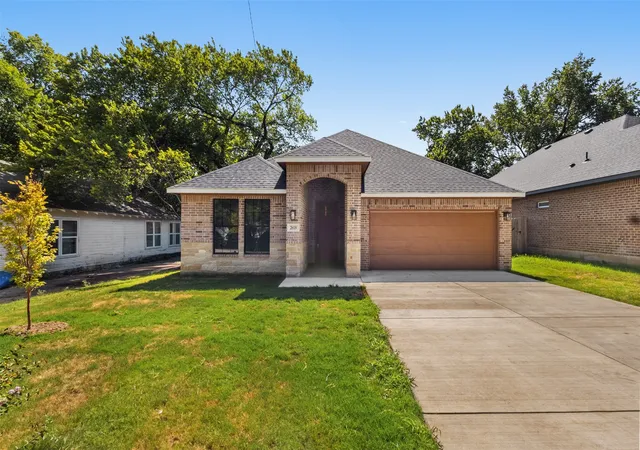 Photo 1 of Single family home for sale at 2618 Seevers Ave, Dallas, TX 75216 | MLS# 21340134 | Listing updated on 2026-08-07