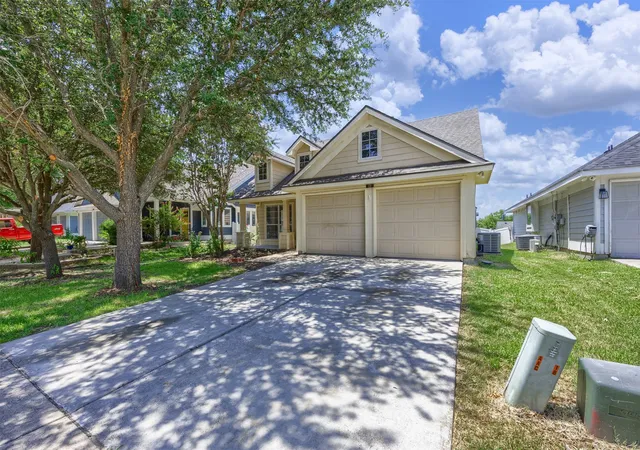 Photo 2 of Single family home for sale at 128 Hilltop Dr, Anna, TX 75409 | MLS# 21336141 | Listing updated on 2026-07-24