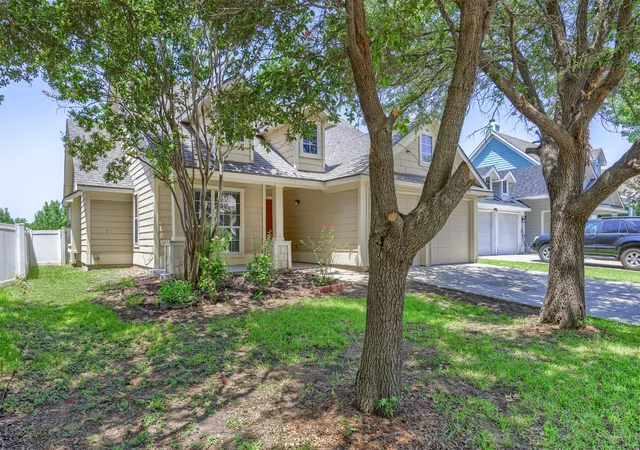 Photo 3 of Single family home for sale at 128 Hilltop Dr, Anna, TX 75409 | MLS# 21336141 | Listing updated on 2026-07-24