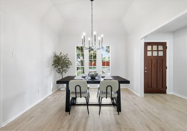 3rd image of 1614 Crested Butte Dr, Lewisville, TX 75077 | MLS# 21338173