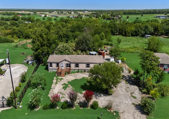 Photo 1 of Manufactured home for sale at 18837 Mona Dr, Nevada, TX 75173 | MLS# 21335732 | Listing updated on 2026-07-24