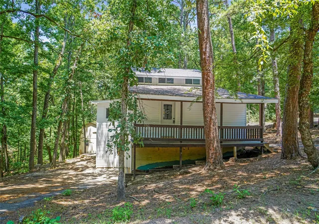 Photo 1 of Single family home for sale at 2228 W Holly Trail, Holly Lake Ranch, TX 75765 | MLS# 21339947 | Listing updated on 2026-09-04