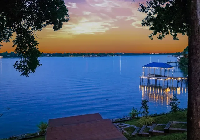 Photo 2 of Single family home for sale at 7250 Briar Rd, Azle, TX 76020 | MLS# 21340147 | Listing updated on 2026-08-08