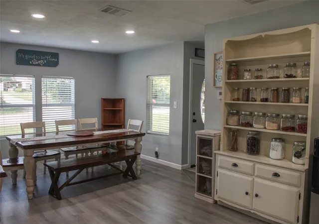 Photo 2 of Single family home for sale at 941 Central St, Albany, TX 76430 | MLS# 21340293 | Listing updated on 2026-09-30