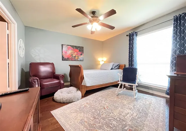 Photo 4 of Condo for sale at 421 W Cumberland Rd #701, Tyler, TX 75703 | MLS# 21340299 | Listing updated on 2026-07-24