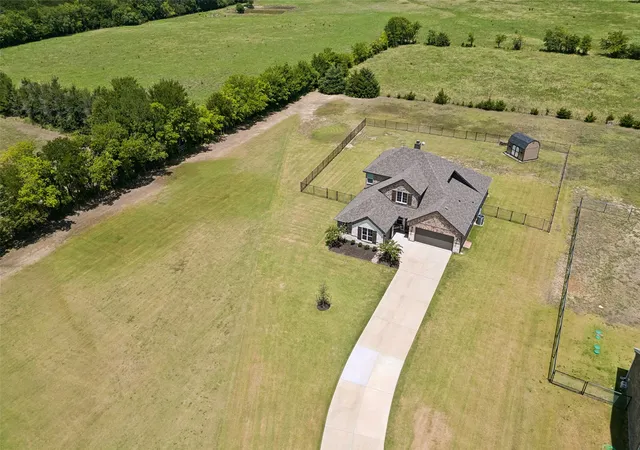 Photo 2 of Single family home for sale at 630 Brown Rd, Leonard, TX 75452 | MLS# 21339404 | Listing updated on 2026-08-08