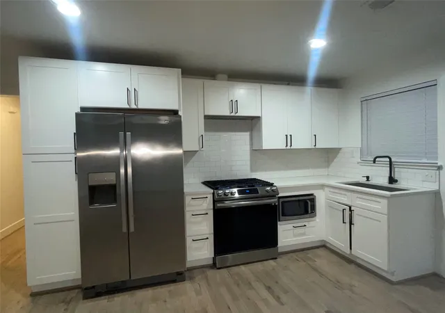4th image of 530 Sunnyside Ave, Cockrell Hill, TX 75211 | MLS# 21339778