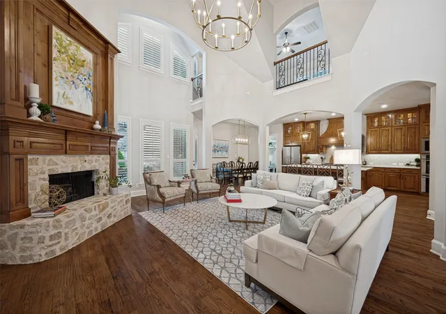 Photo 4 of Single family home for sale at 4101 Chevy Chase Ln, Frisco, TX 75033 | MLS# 21333114 | Listing updated on 2026-08-23