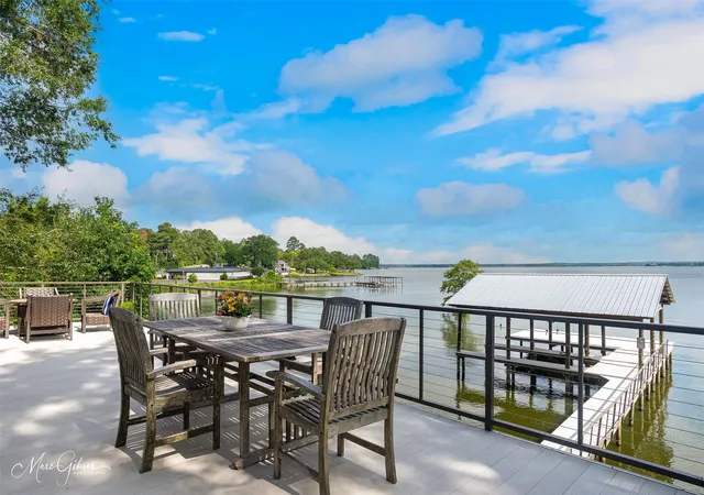 2nd image of 6052 S Lakeshore Dr, Shreveport, LA 71119 | MLS# 21340044