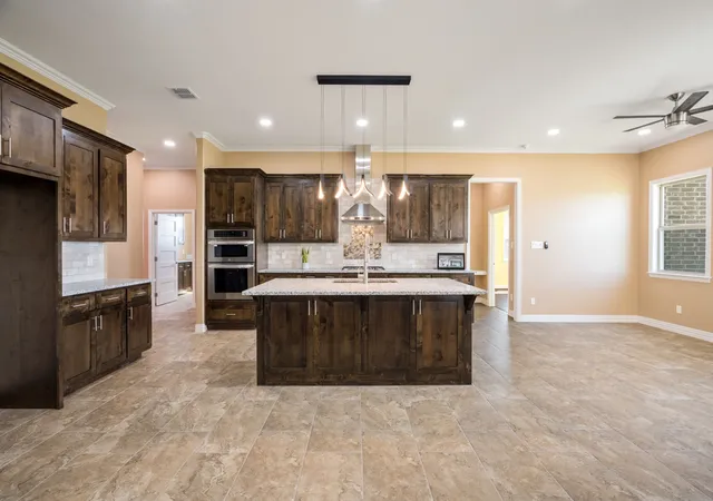 Photo 4 of Single family home for sale at 350 Farrar Rd, Waxahachie, TX 75165 | MLS# 21339116 | Listing updated on 2026-08-15