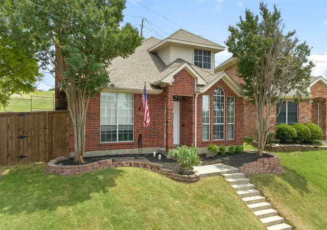 Photo 2 of Single family home for sale at 4100 Creekhollow Dr, Carrollton, TX 75010 | MLS# 21339087 | Listing updated on 2026-07-25