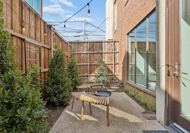 3rd image of 4031 Holland Ave #D, Dallas, TX 75219 | MLS# 21339376