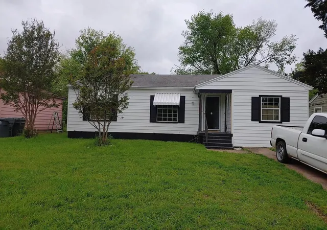 Photo 1 of Single family home for sale at 4421 Cicero St, Dallas, TX 75216 | MLS# 21340428 | Listing updated on 2026-07-25
