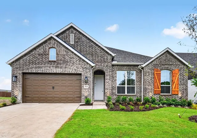 Photo 1 of Single family home for sale at 516 Stallion Ln, Van Alstyne, TX 75495 | MLS# 21340066 | Listing updated on 2026-10-06