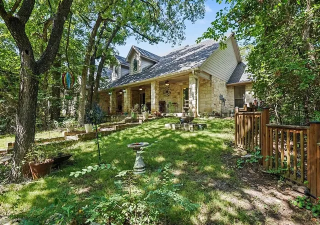 Photo 3 of Single family home for sale at 126 Willow Creek Cir, Mansfield, TX 76063 | MLS# 21339536 | Listing updated on 2026-09-28