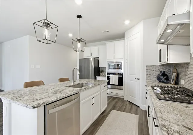 Photo 4 of Single family home for sale at 2724 Acadia Dr, Denton, TX 76210 | MLS# 21340415 | Listing updated on 2026-08-29