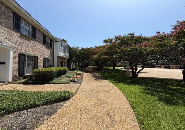 Photo 1 of Townhouse for sale at 625 Trailwood Ct, Garland, TX 75043 | MLS# 21332673 | Listing updated on 2026-07-25