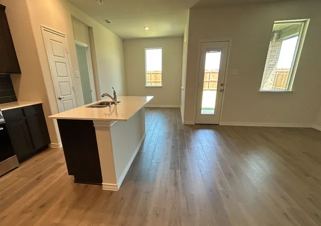 Photo 4 of Single family home for sale at 505 Carthage St, Caddo Mills, TX 75135 | MLS# 21340491 | Listing updated on 2026-10-02