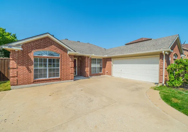 Photo 1 of Single family home for sale at 3901 Georgetown Dr, Sachse, TX 75048 | MLS# 21338187 | Listing updated on 2026-08-20