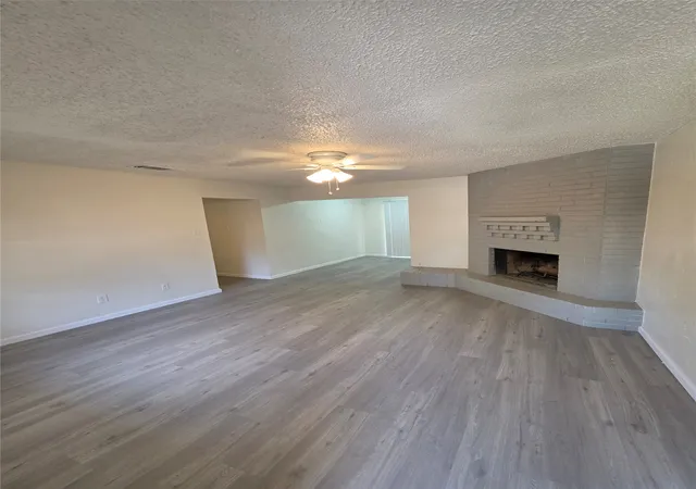 Photo 3 of Sale Pending at 216 Tejas Dr, Glenn Heights, TX 75154 | MLS# 21340540 | Listing updated on 2026-08-27