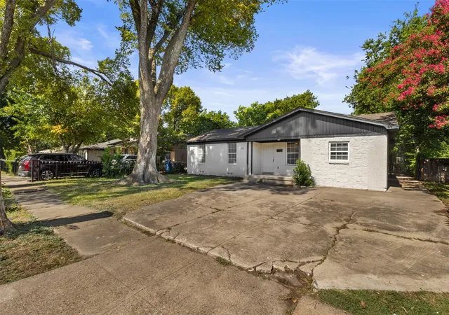Photo 3 of Single family home for sale at 8719 Freeport Dr, Dallas, TX 75228 | MLS# 21340594 | Listing updated on 2026-07-28