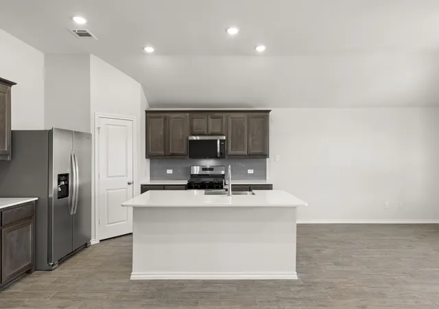 Photo 3 of Single family home for sale at 223 Van Horn Dr, Terrell, TX 75160 | MLS# 21340598 | Listing updated on 2026-10-01