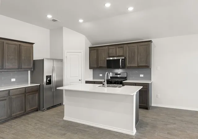 Photo 4 of Single family home for sale at 223 Van Horn Dr, Terrell, TX 75160 | MLS# 21340598 | Listing updated on 2026-10-01