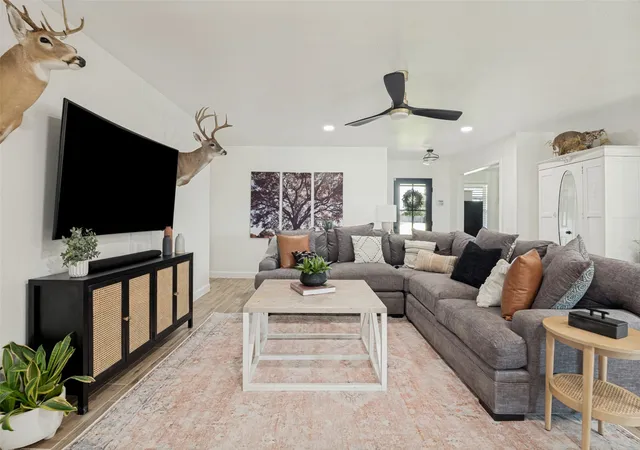 3rd image of 5610 Niagara Ct, Midlothian, TX 76065 | MLS# 21316057
